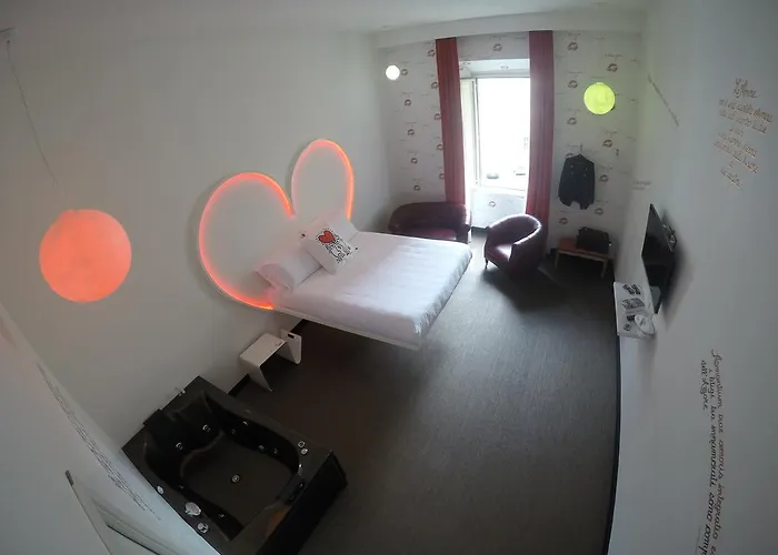 Pensión Irooms Jacuzzi 2*