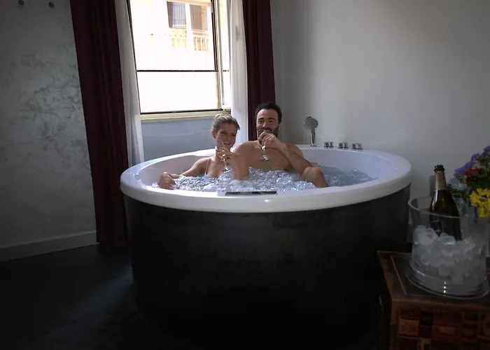 Irooms Jacuzzi Pensión Roma